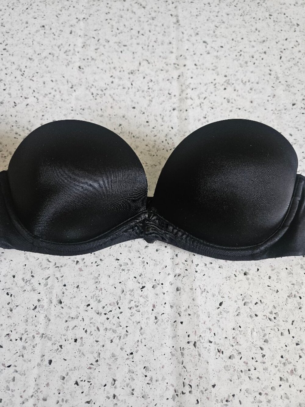 Victoria Secret Strapless bra